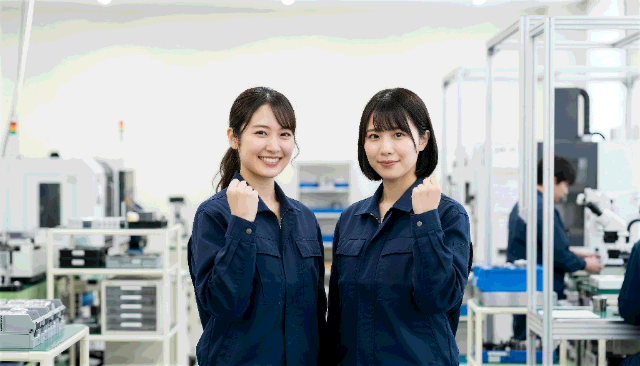 同じ職場で働く女性スタッフ
